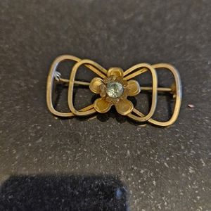 Vintage 10K G Louis Stern Co Flower Brooch